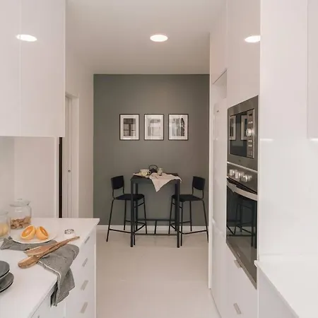 Nistos - 3 Bedrooms In Alvalade *