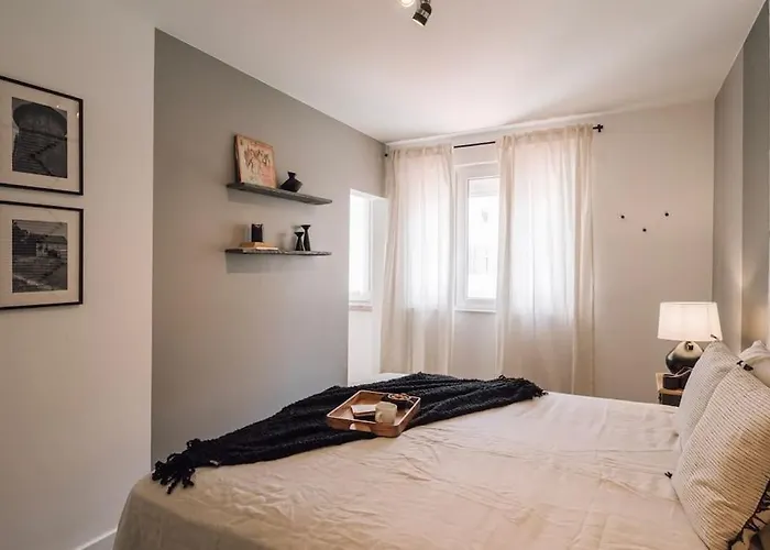 Nistos - 3 Bedrooms In Alvalade * Lisboa