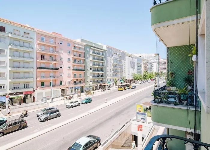 Nistos - 3 Bedrooms In Alvalade